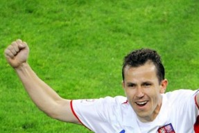 开云-转折点！阿贾克斯造点机会；德国杯今晨攻防权衡；引发热议；身体对抗强度拉满的简单介绍